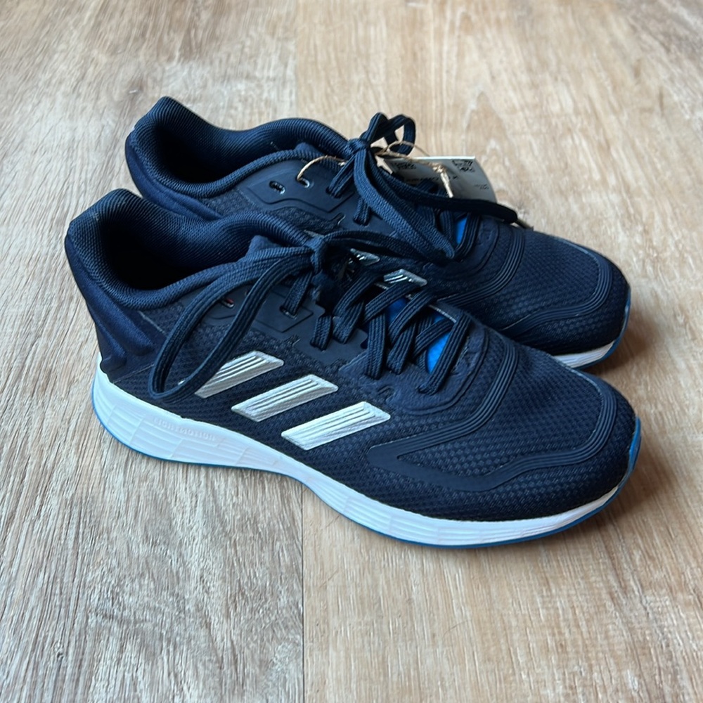 NWT Adidas Kids Duramo in Navy
